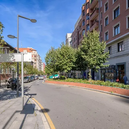 Aston Céntrico Y Cómodo